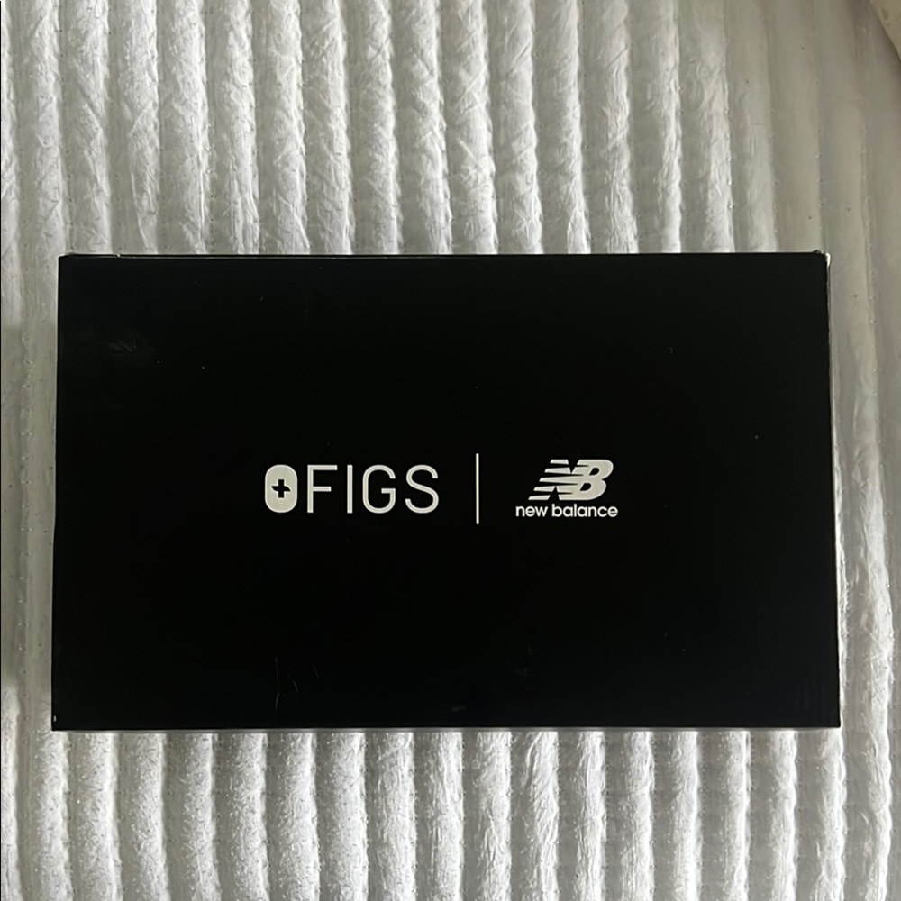 Figs Athletic Shoes - Black